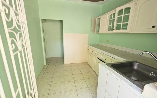 23 Meadowbrook Estate, Unit 3
