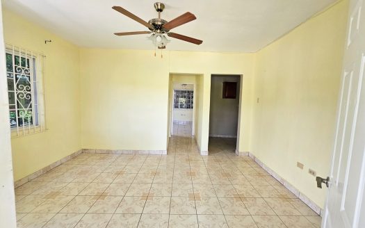 73 Rosemount Pen, Unit 2