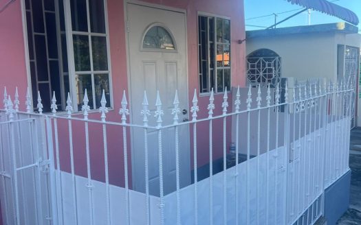 82 Catherine Mount, Unit 1